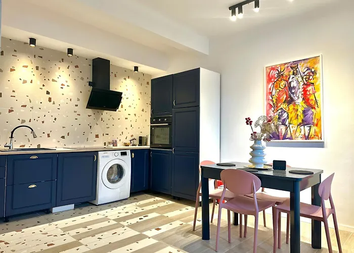 Apartment Peaceful For Romantic Getaways Near Black Church - 3min Walk *