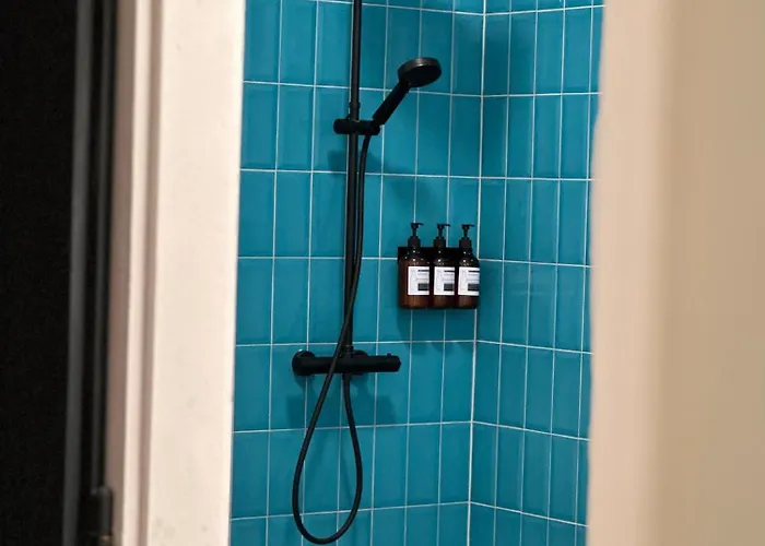 Peaceful For Romantic Getaways Near Black Church - 3min Walk *